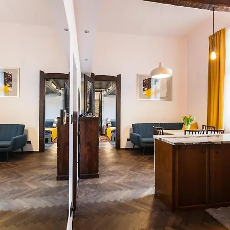 Stylish In Old Town *